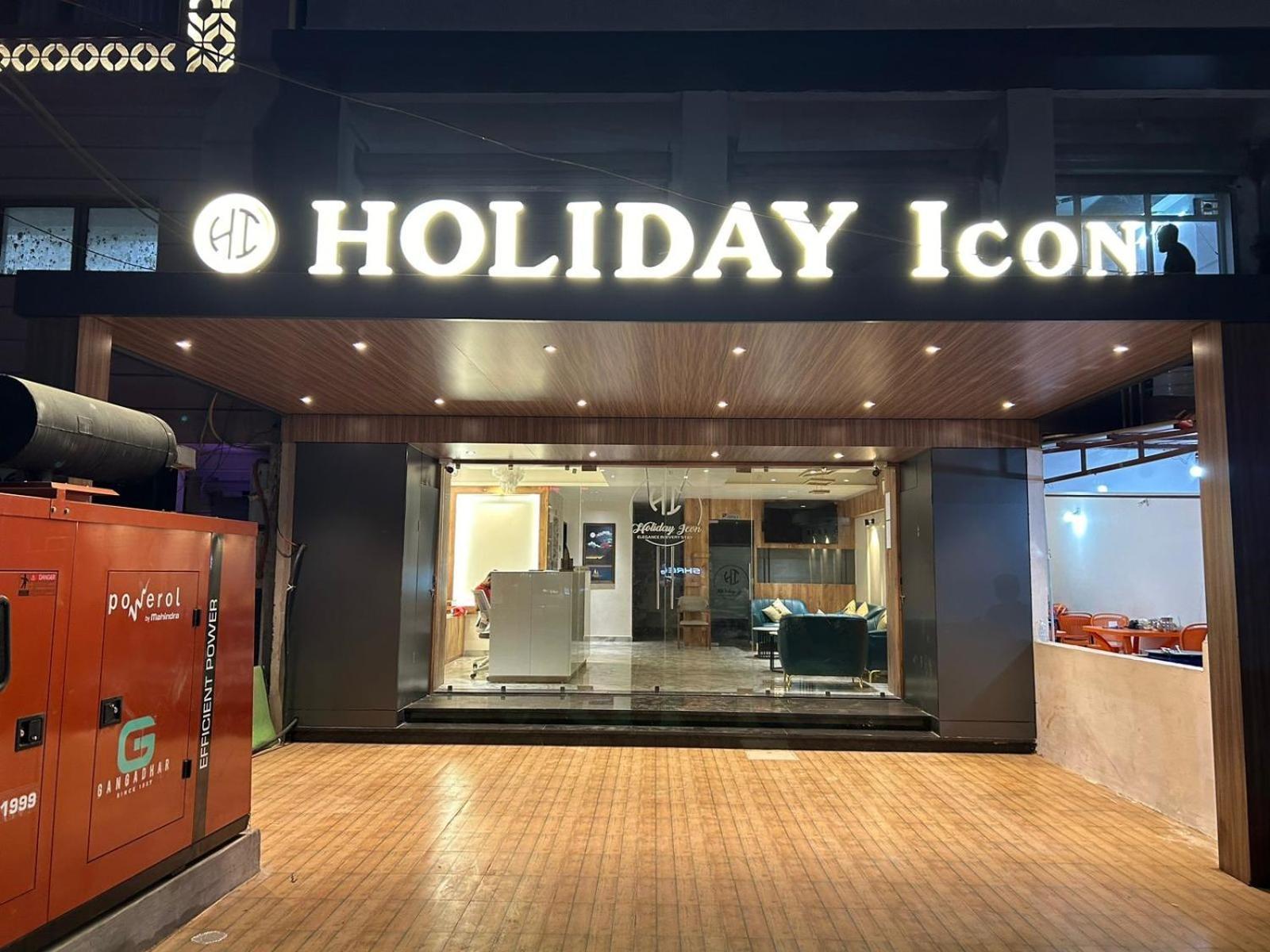 Hotel Holiday Icon Dwarka  Exterior photo